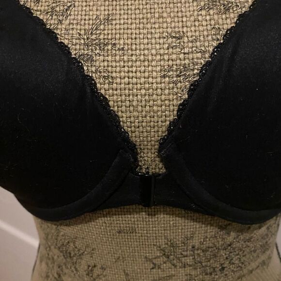 Victoria’s Secret Black Razorback Lace Front Clasp Bra 34DD - Picture 2 of 11